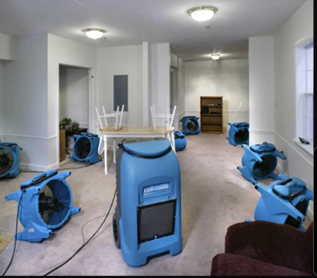 Air movers and dehumidifier setup for Water Extraction & Removal in Los Ranchos de Albuquerque